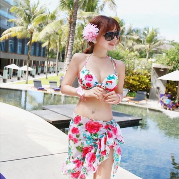 BLOOMI 3 PIECE BEACH SET